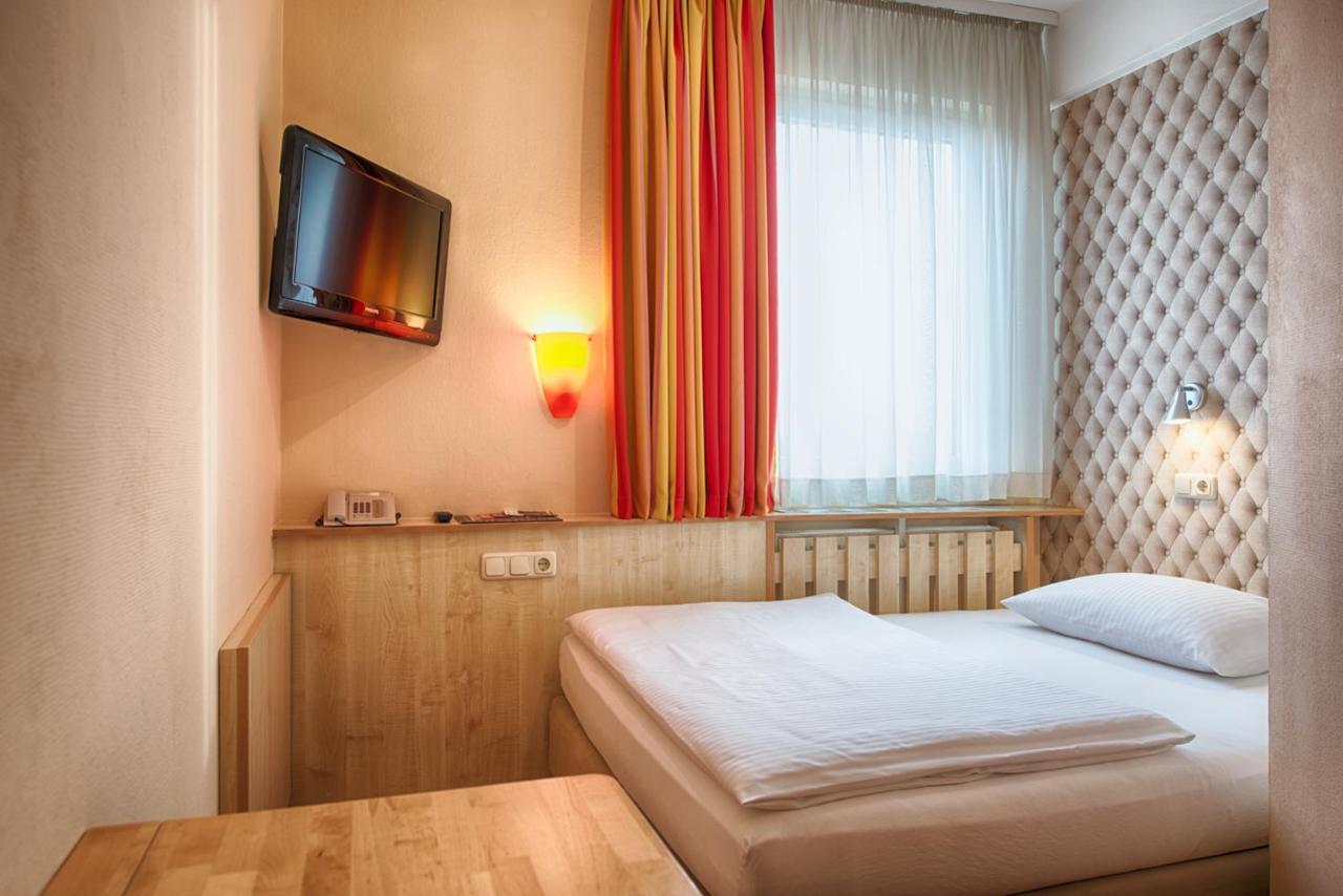 Enjoy Hotel Berlin City Messe Exteriör bild