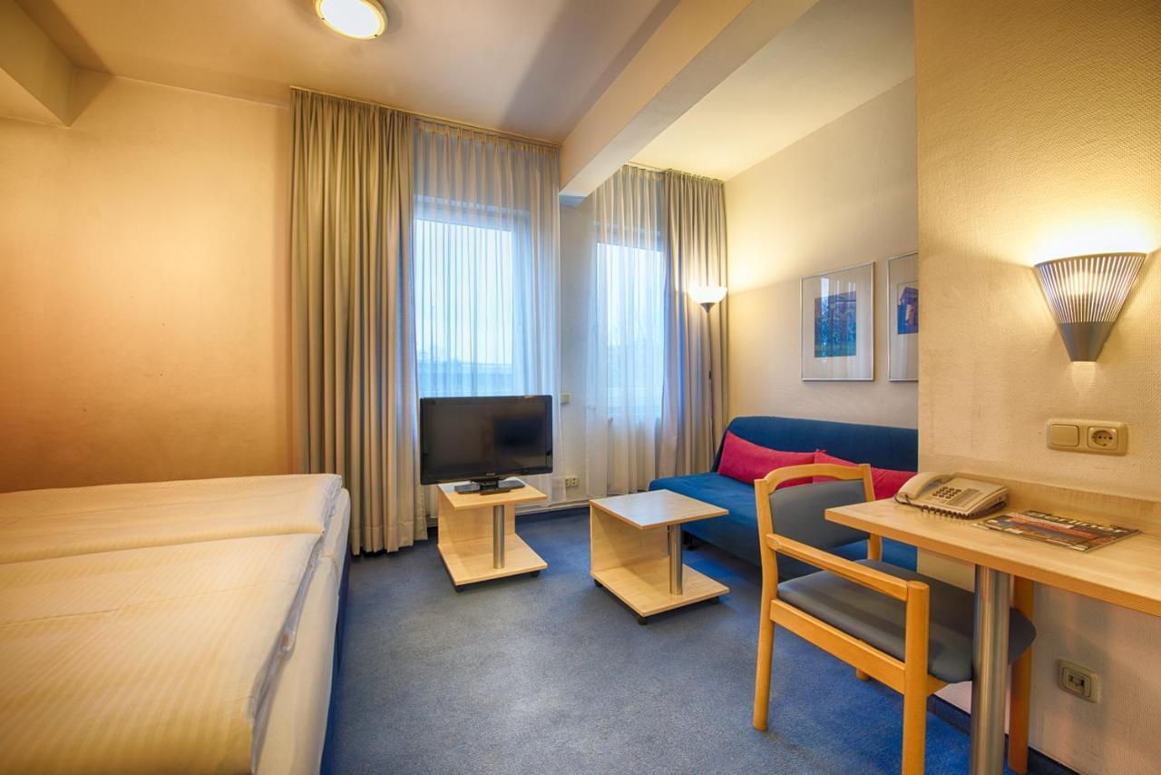 Enjoy Hotel Berlin City Messe Exteriör bild