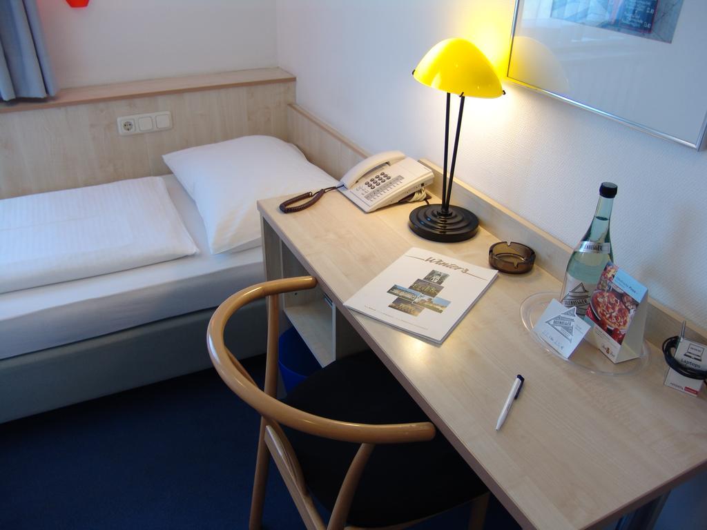 Enjoy Hotel Berlin City Messe Exteriör bild